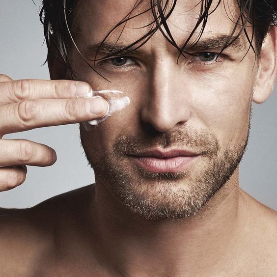 Best Face Wash for Oily Skin Men (2026 Guide) 6971bb5f634deab889e9eb409b0e8afa